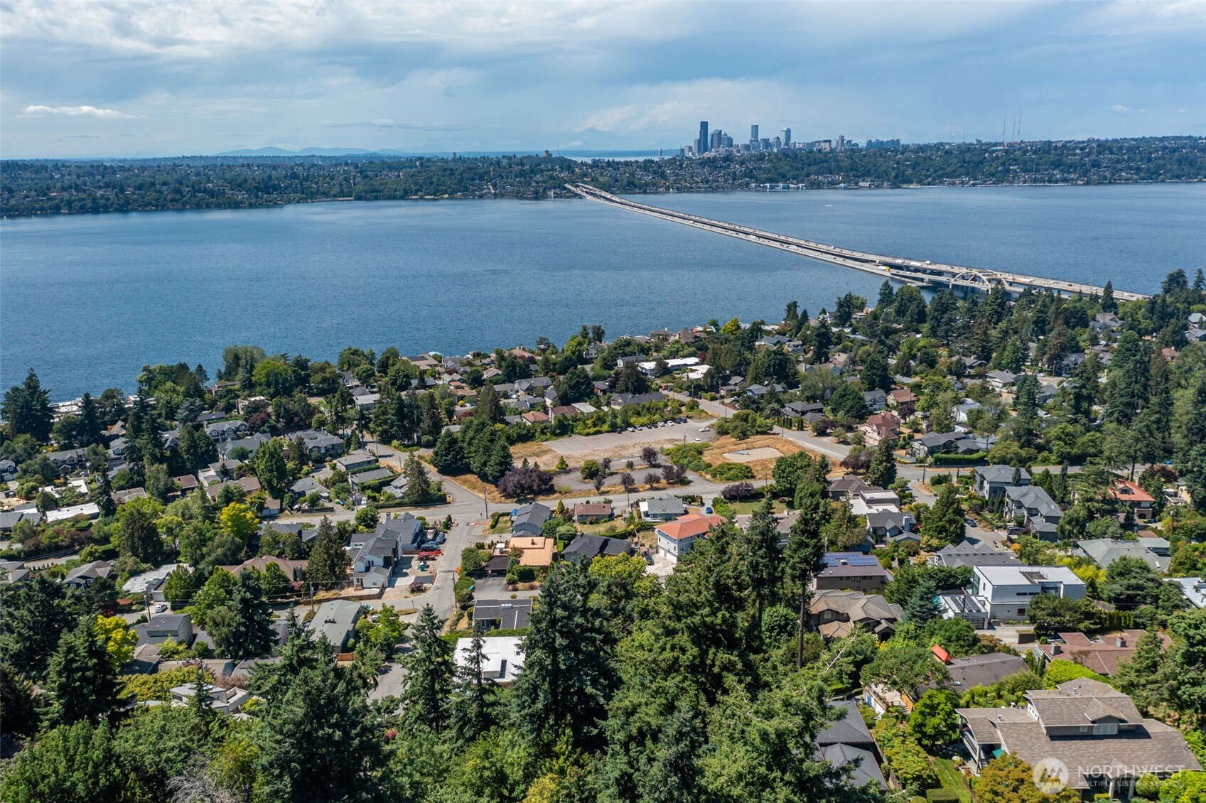 28 XX 68th Avenue SE