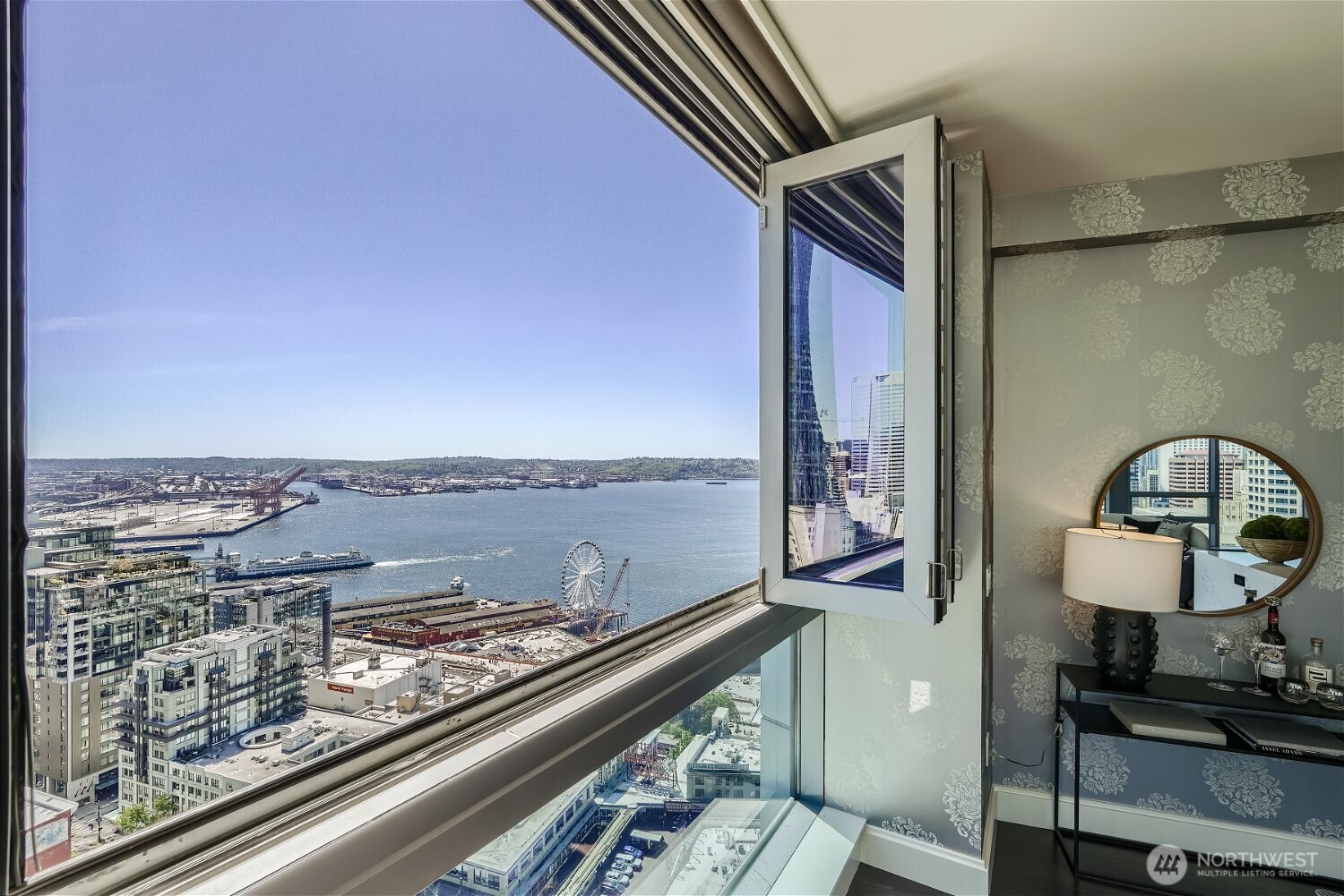 1521 2nd Avenue #2502
