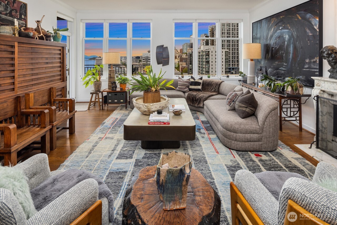 1009 Western Avenue #1203
