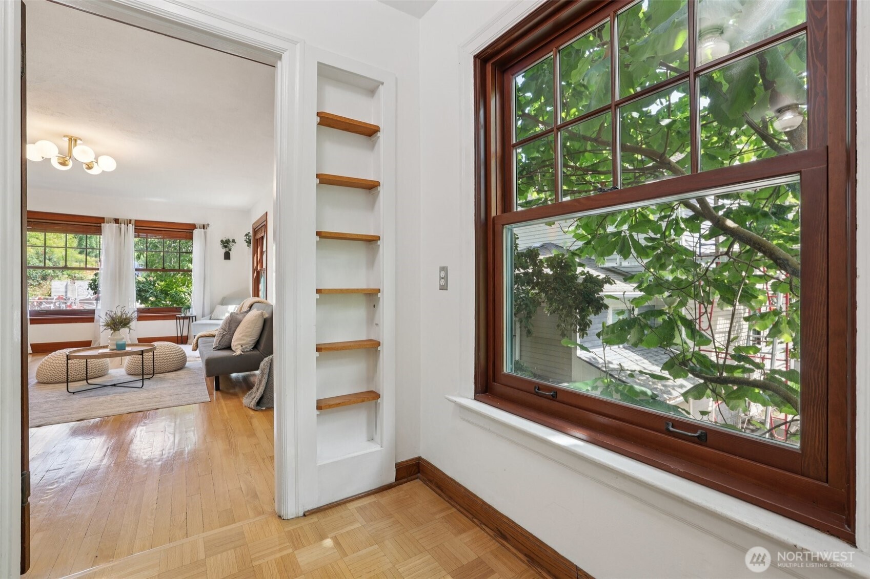 408 Bellevue Avenue E #206, Seattle, WA 98102, photo 4 of 21