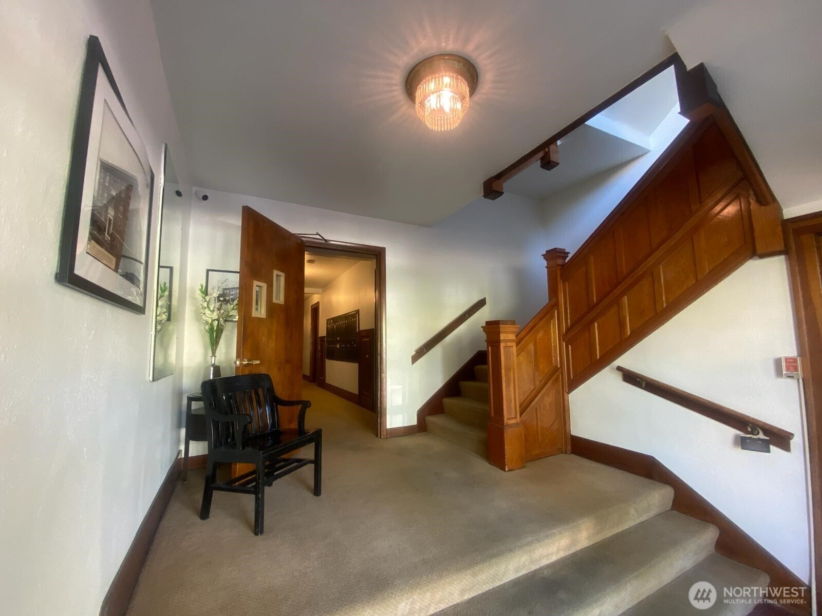 4725 15th Avenue NE #14, Seattle, WA 98105, photo 4 of 7