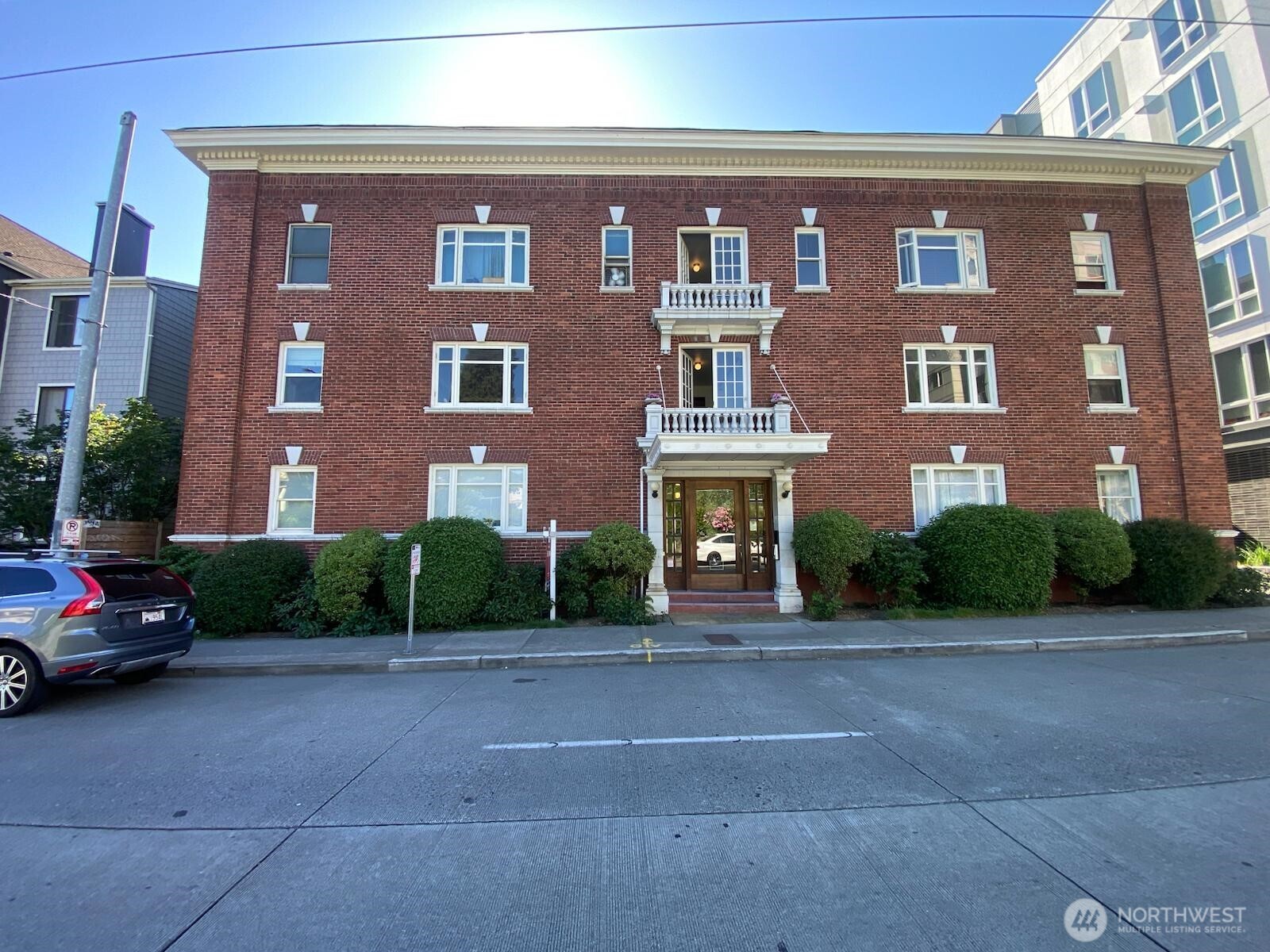 4725 15th Avenue NE #14, Seattle, WA 98105, photo 2 of 12
