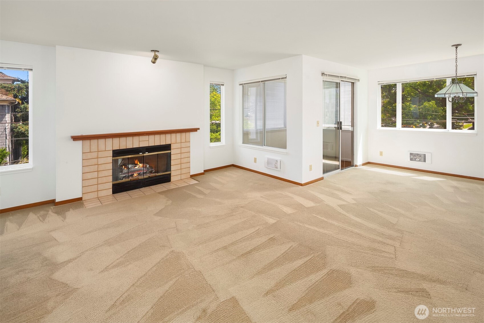 1312 S Massachusetts Street #202, Seattle, WA 98144, photo 2 of 18