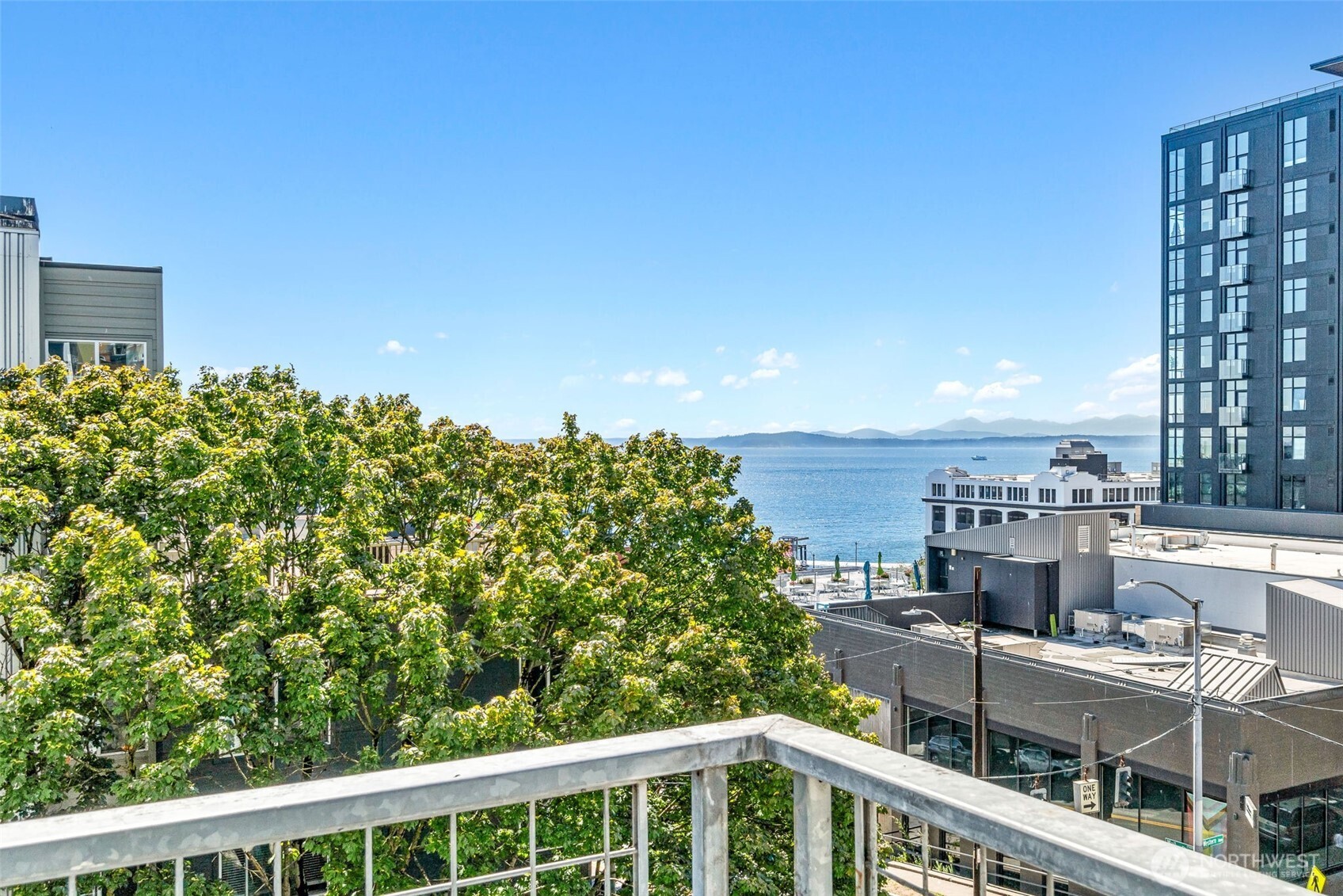 2440 Western Avenue #503, Seattle, WA 98121, photo 2 of 33