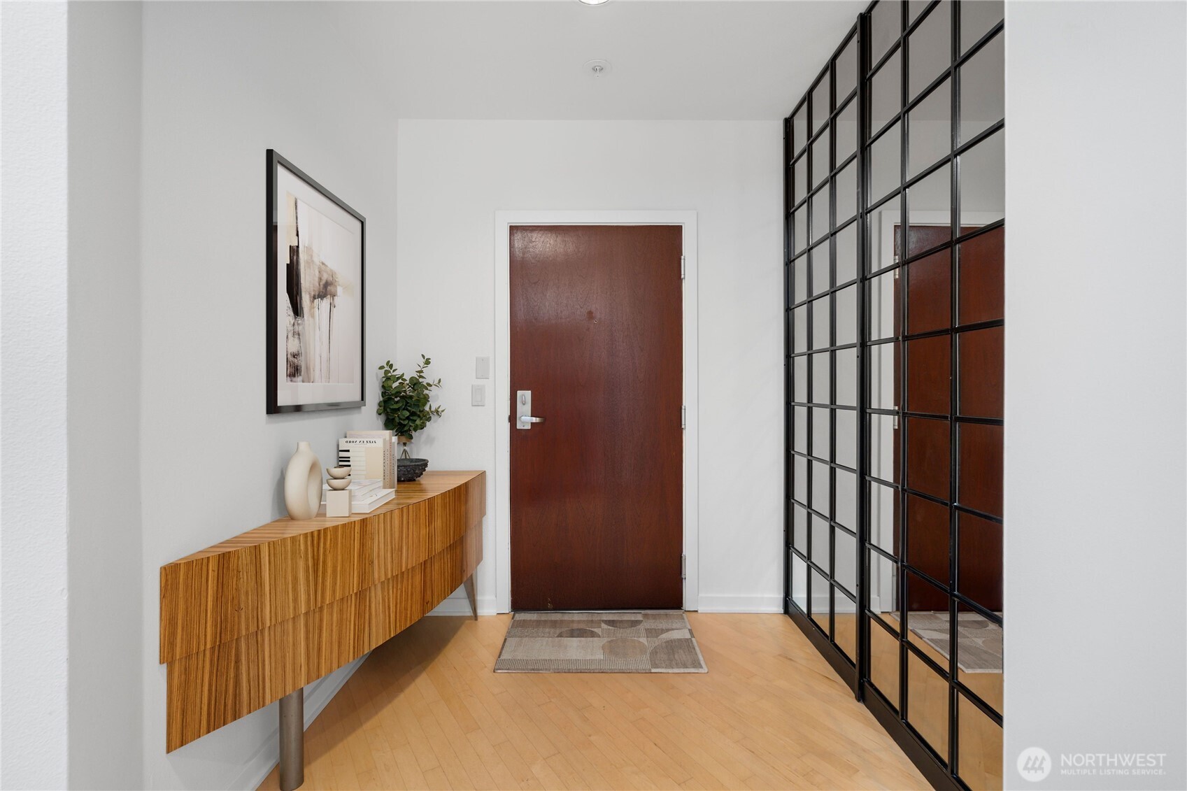 303 E Pike Street #PH1, Seattle, WA 98122, photo 4 of 34
