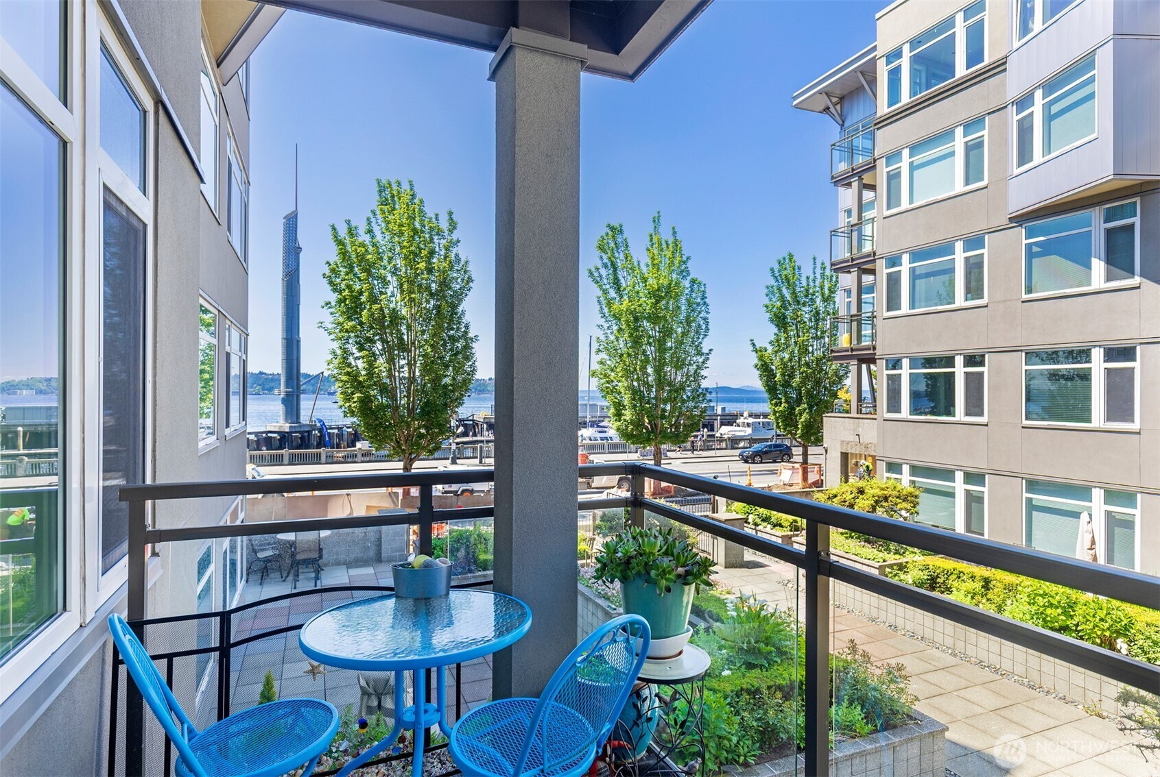 2000 Alaskan Way #255, Seattle, WA 98121-2104, photo 3 of 31