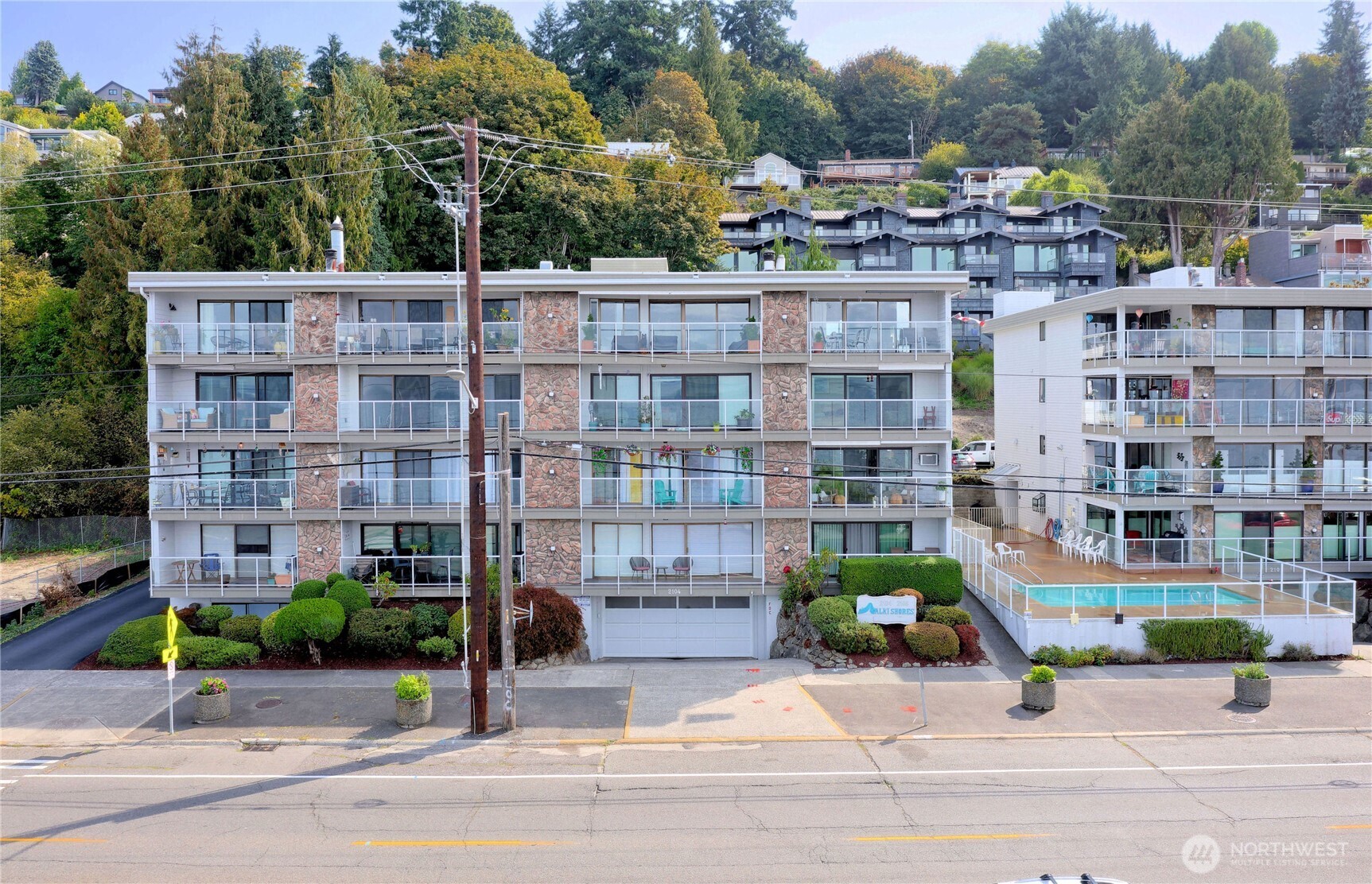2104 Alki Avenue SW #205, Seattle, WA 98116, photo 2 of 39