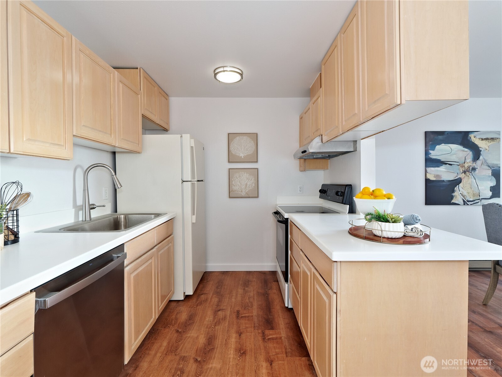 2104 Alki Avenue SW #205, Seattle, WA 98116, photo 5 of 39