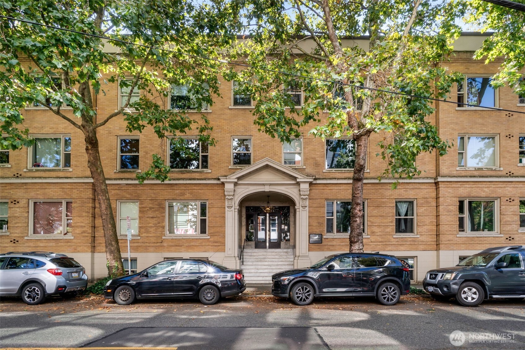 7 Harrison Street #26, Seattle, WA 98109, photo 3 of 40