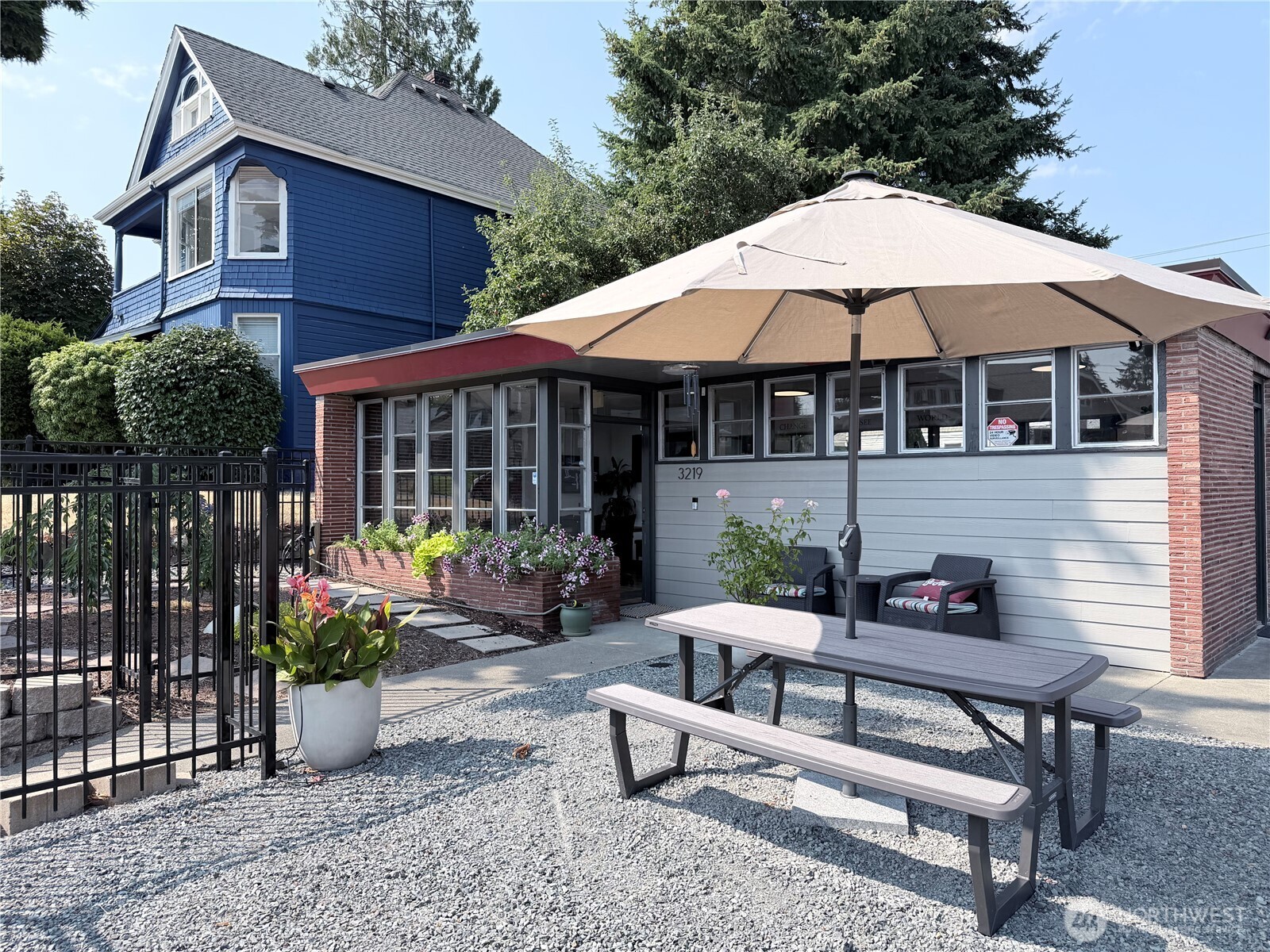 3219 6th Avenue, Tacoma, WA 98406, photo 2 of 2