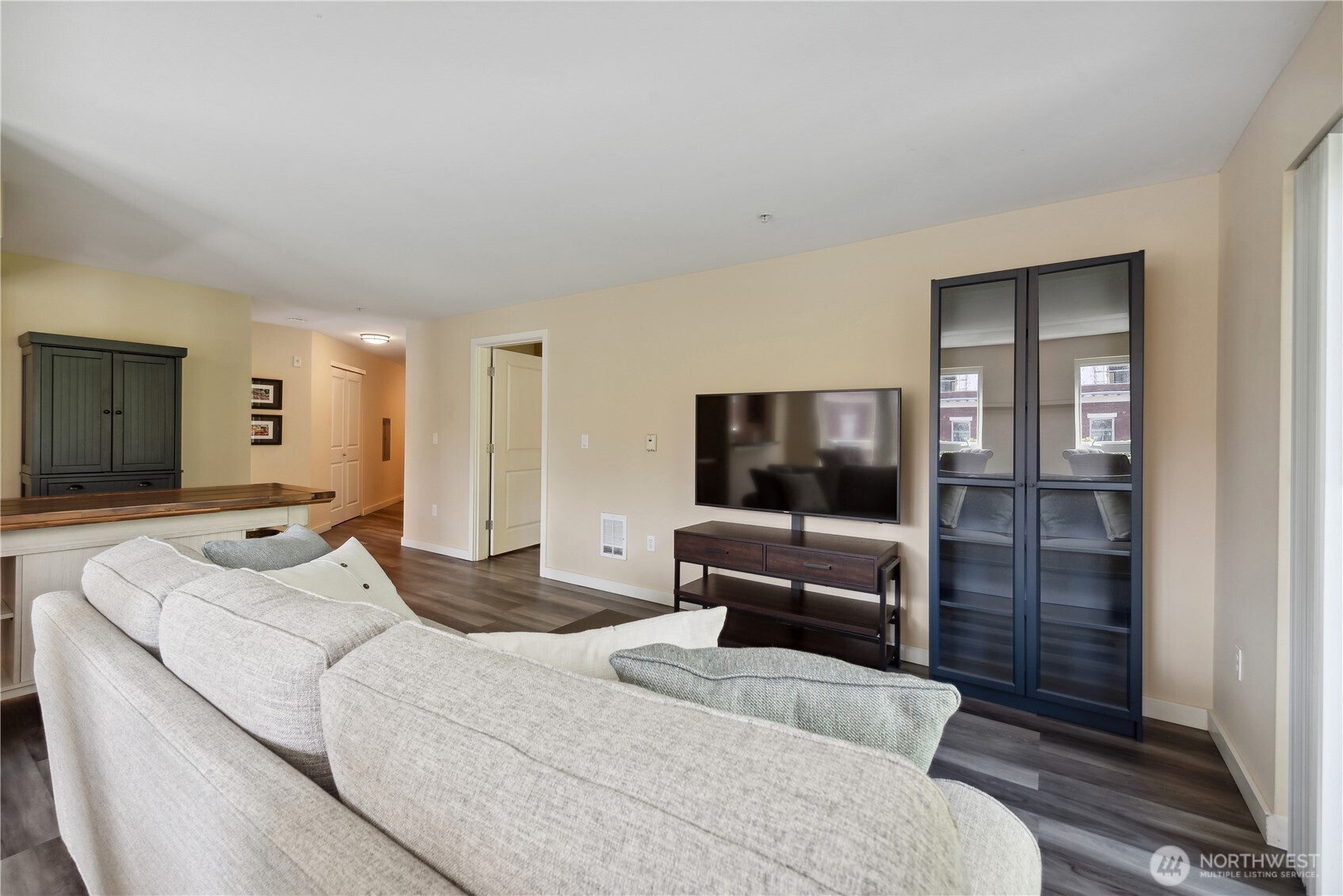 108 5th Avenue S #506, Seattle, WA 98104, photo 4 of 17