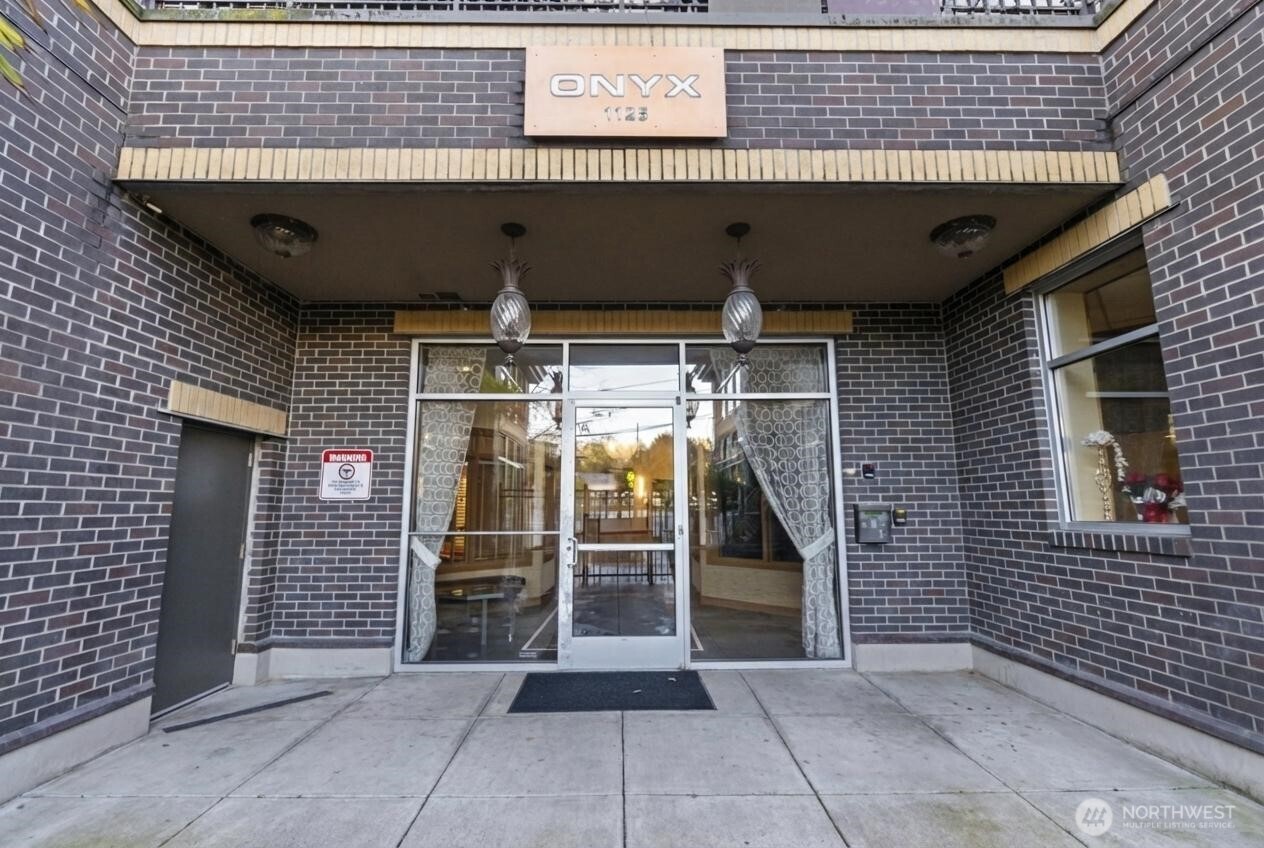 1125 E Olive Street #212, Seattle, WA 98122, photo 2 of 39