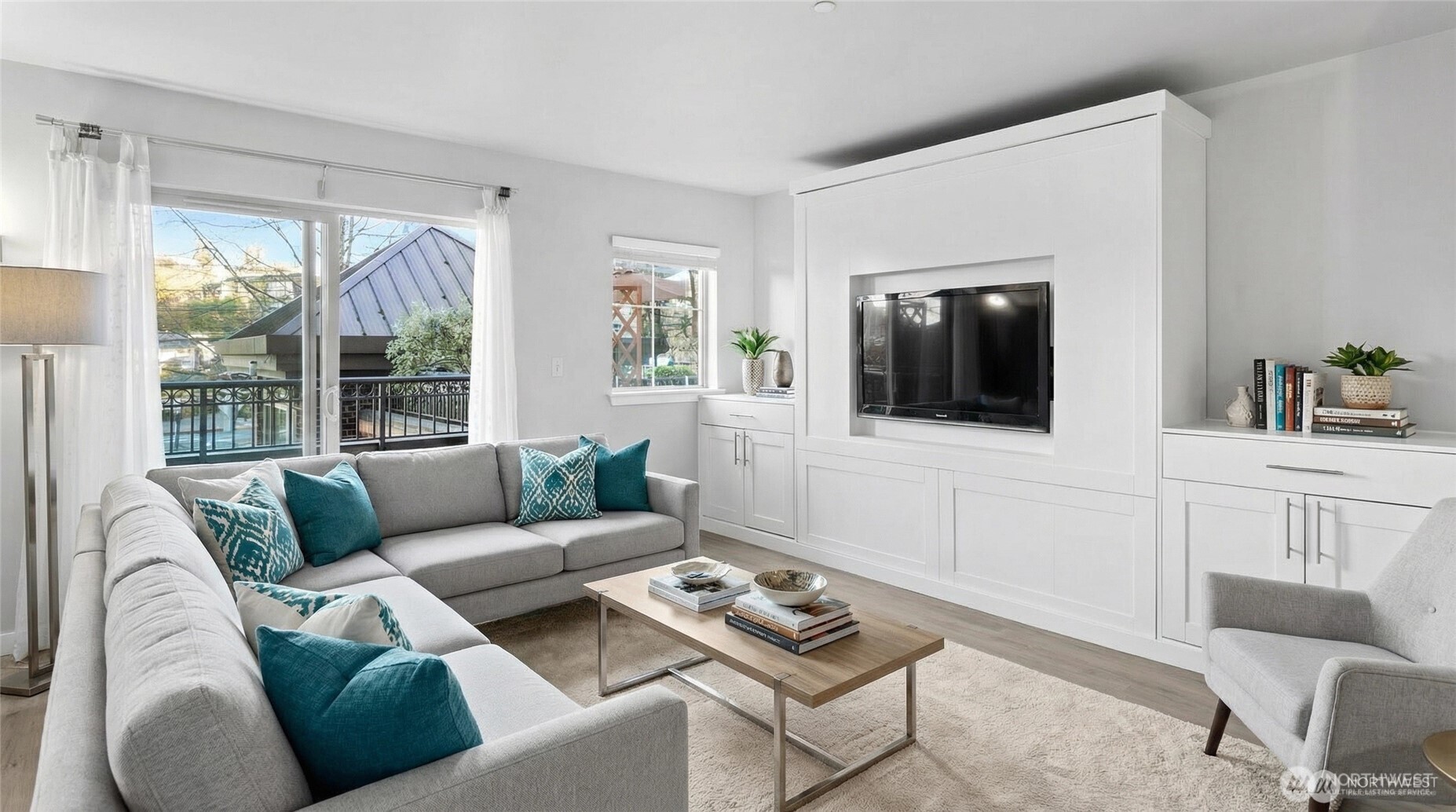 1125 E Olive Street #212, Seattle, WA 98122, photo 3 of 39