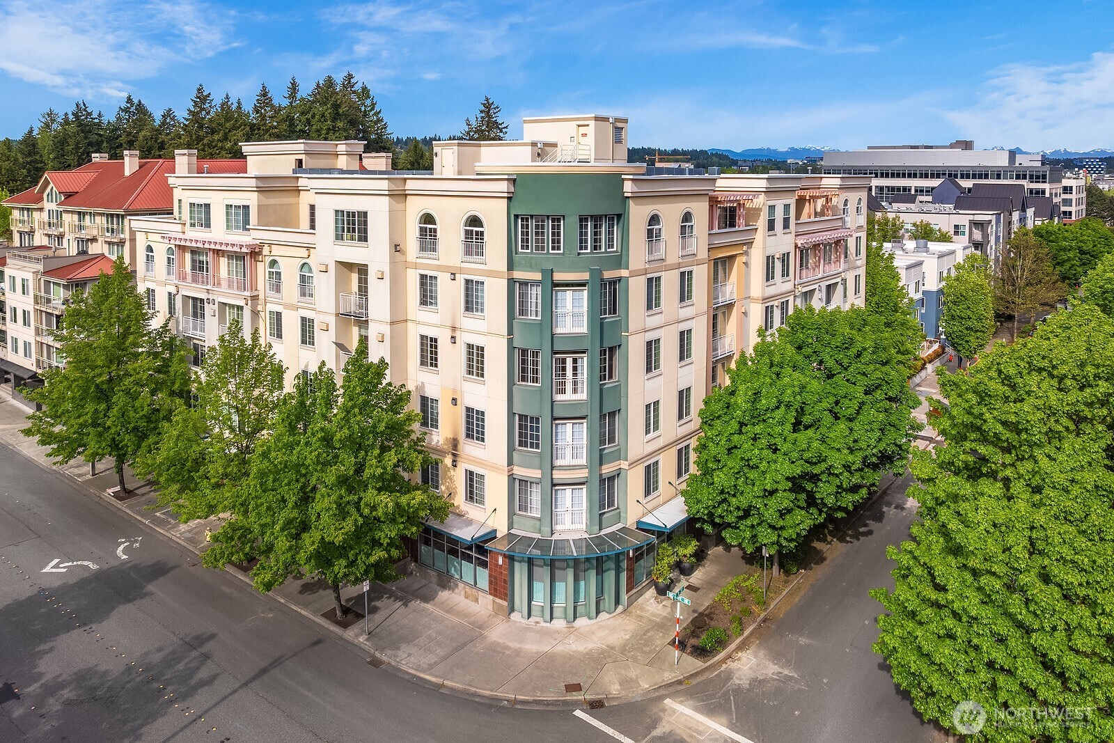 11004 NE 11th Street #606, Bellevue, WA 98004-4580, photo 3 of 4