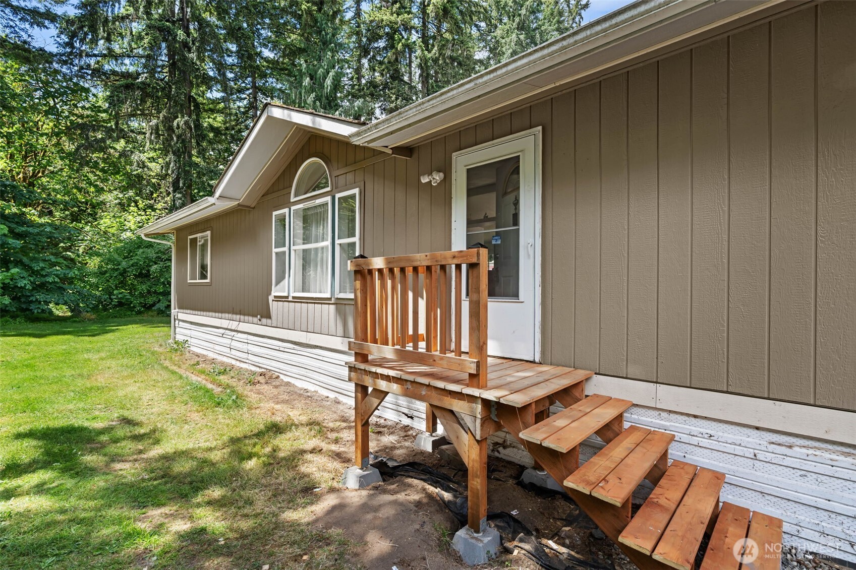 9011 Old Highway 99 SE #161
