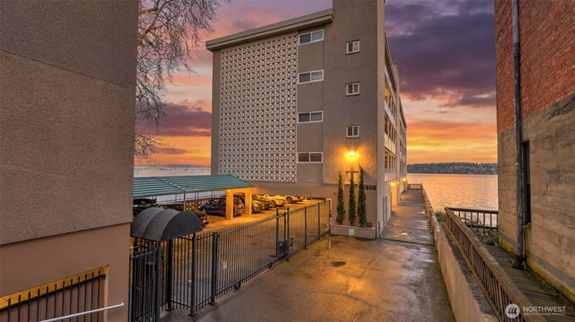 1800 43rd Avenue E #401, Seattle, WA 98112, photo 2 of 31