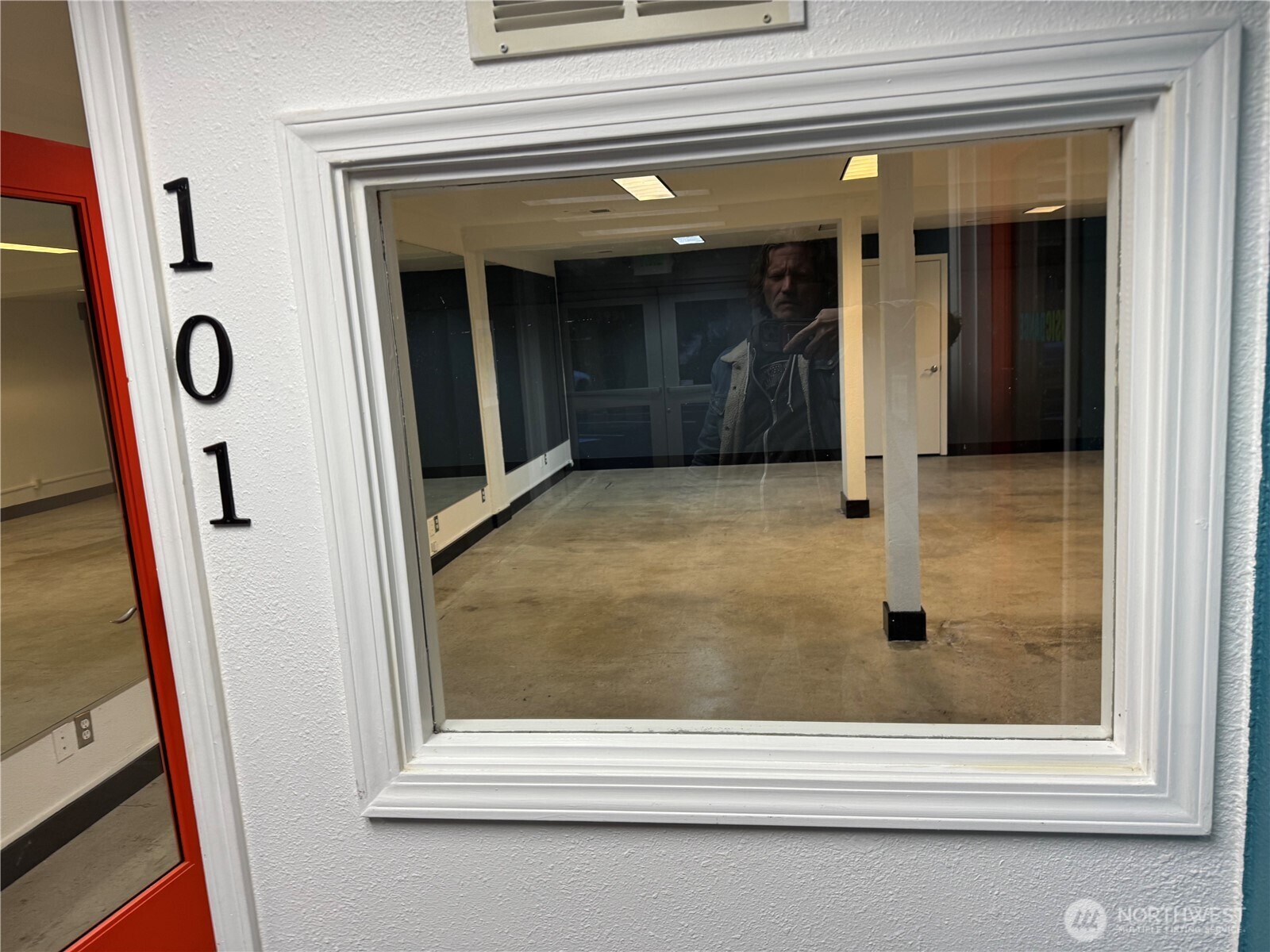 23931 Highway 99 #101