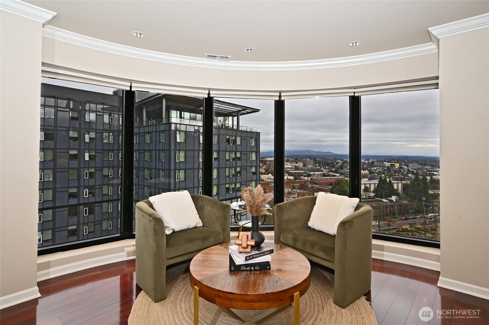 1301 Spring Street #16C, Seattle, WA 98104, photo 4 of 33