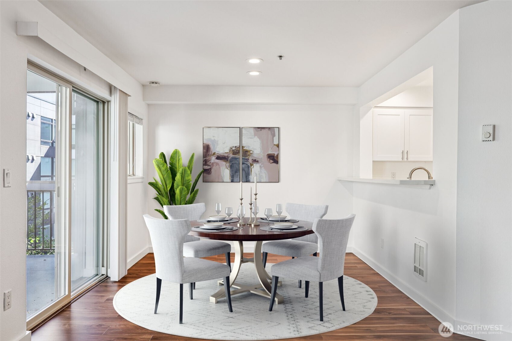 1425 Dexter Avenue N #611, Seattle, WA 98109, photo 5 of 29