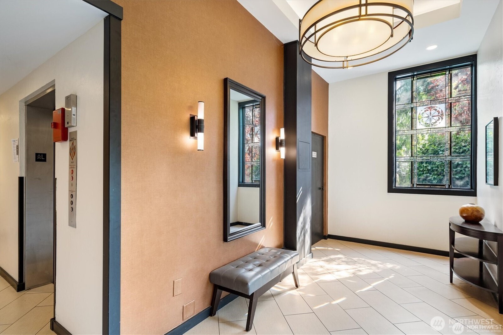 410 W Roy Street #E101, Seattle, WA 98119, photo 3 of 33