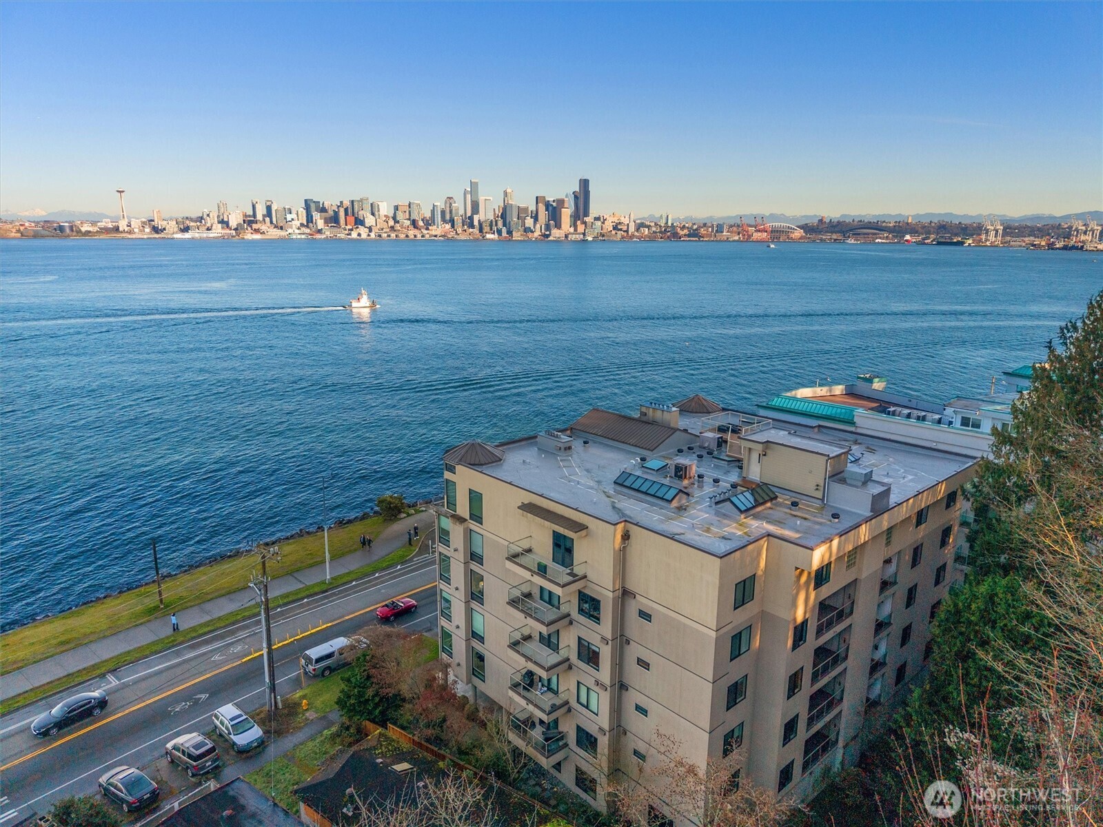 1005 Harbor Avenue SW #400