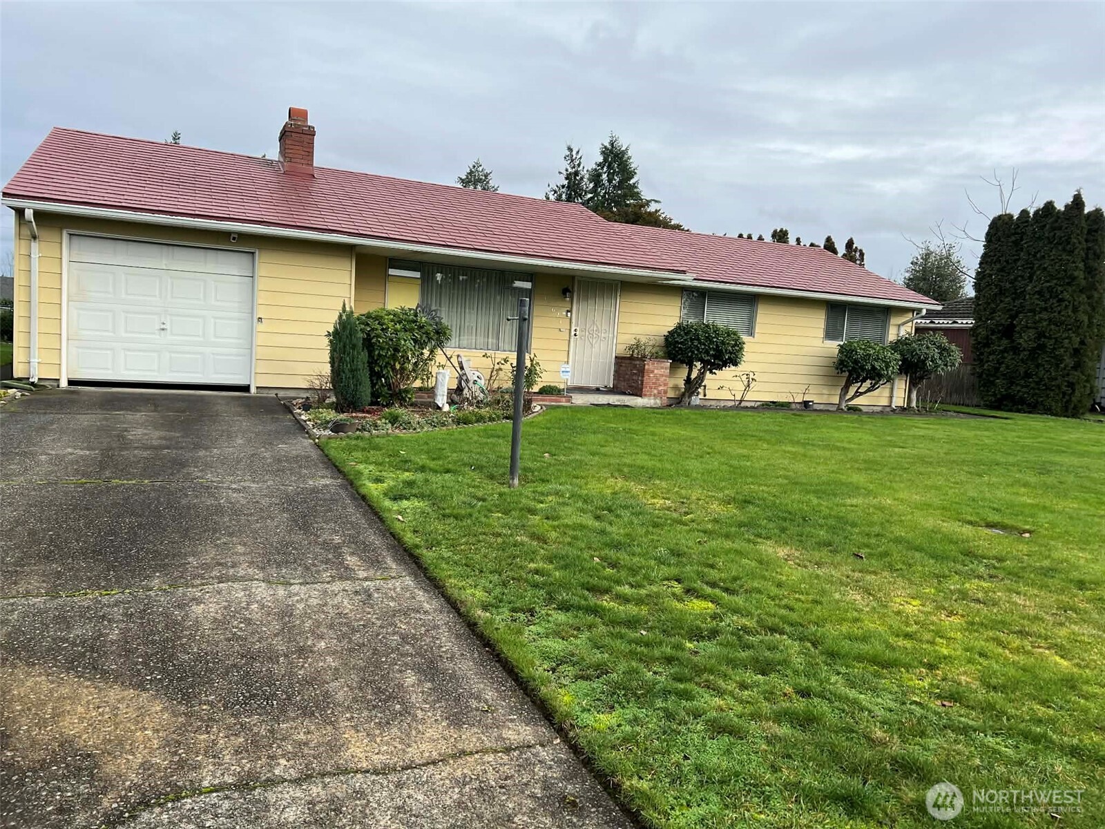10621 Westwood Drive SW, Lakewood, WA 98499, photo 2 of 2