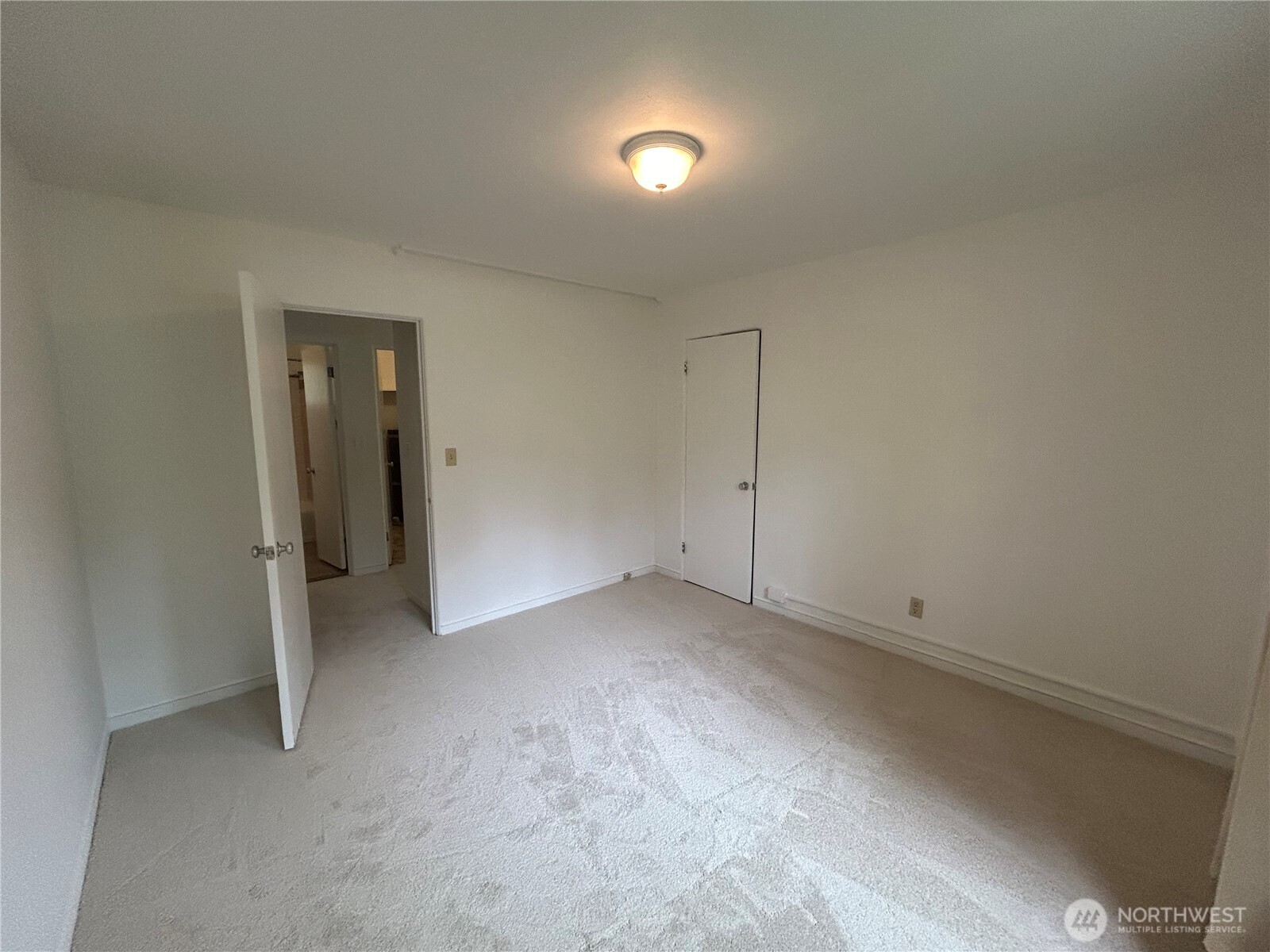 4717 Terrace Drive NE #4717, Seattle, WA 98105, photo 4 of 15
