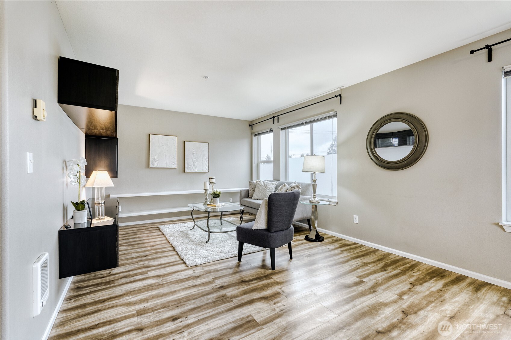 10511 Midvale Avenue N #302, Seattle, WA 98133, photo 5 of 24