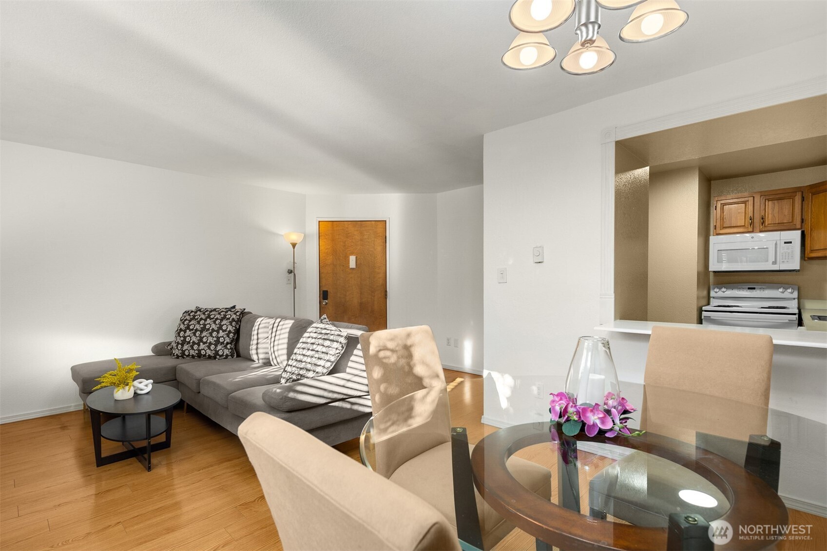 3024 NE 143rd Street #103, Seattle, WA 98125, photo 3 of 24