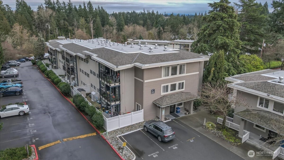 12631 NE 9th Place #C305, Bellevue, WA 98005, photo 2 of 2