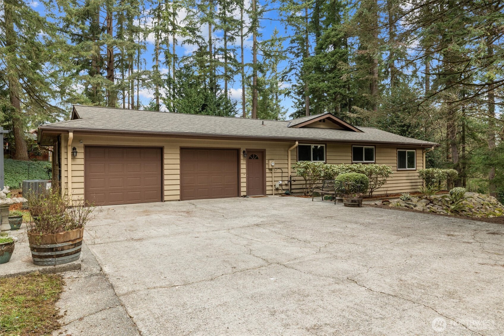 39811 226th Avenue SE, Enumclaw, WA 98022, photo 2 of 2