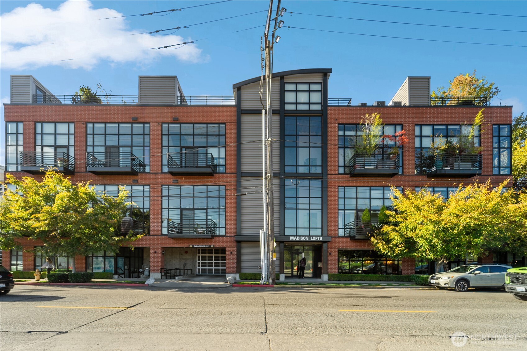 2914 E Madison Street #209