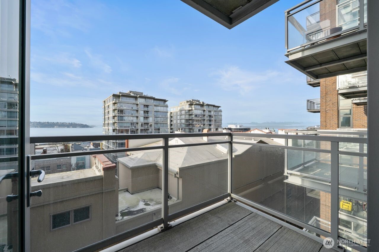 2911 2nd Avenue #709, Seattle, WA 98121, photo 4 of 28