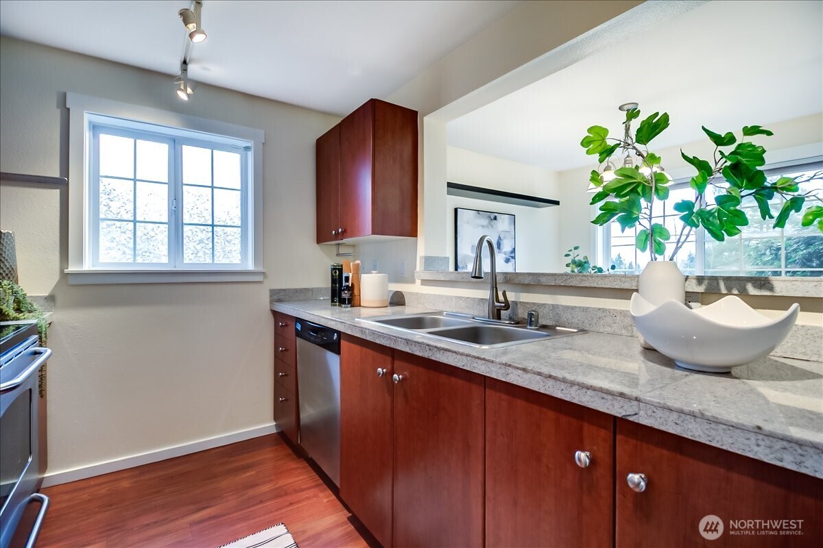 12404 E Gibson Road #D101, Everett, WA 98204, photo 4 of 35