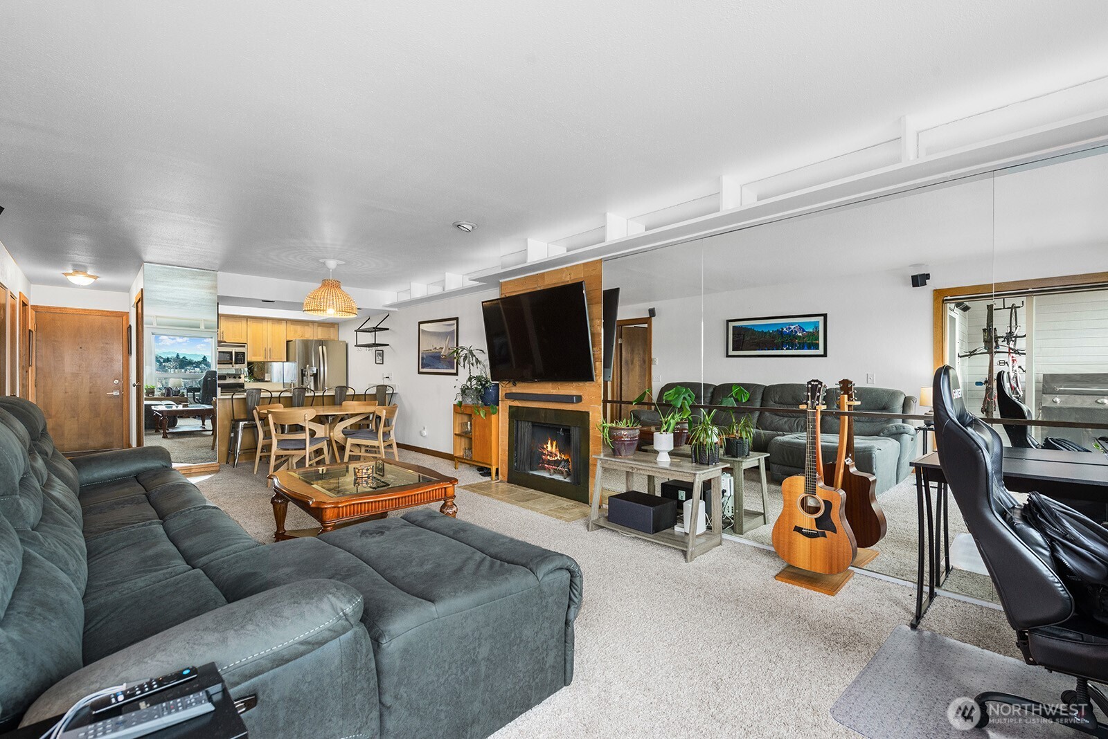 2401 8th Avenue N #202, Seattle, WA 98109, photo 5 of 24