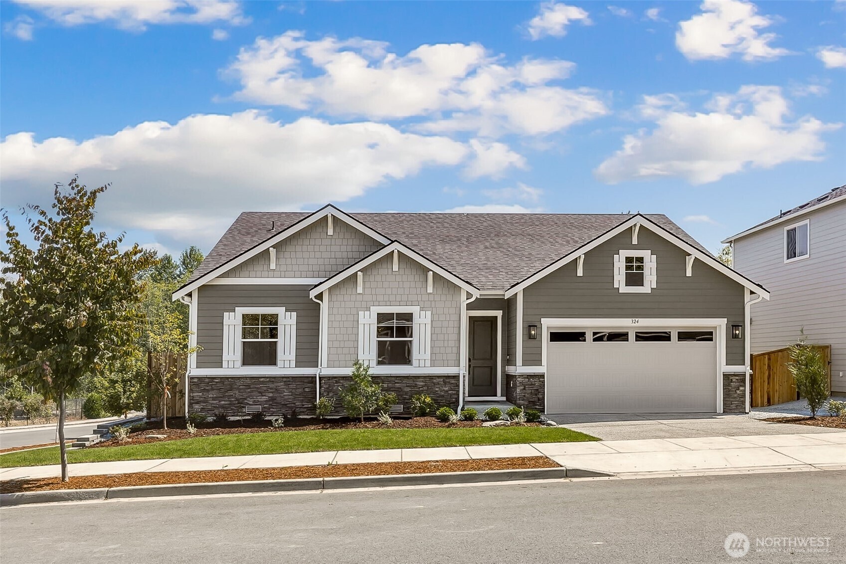 324 N 55th Street #32, Mount Vernon, WA 98273, photo 2 of 2