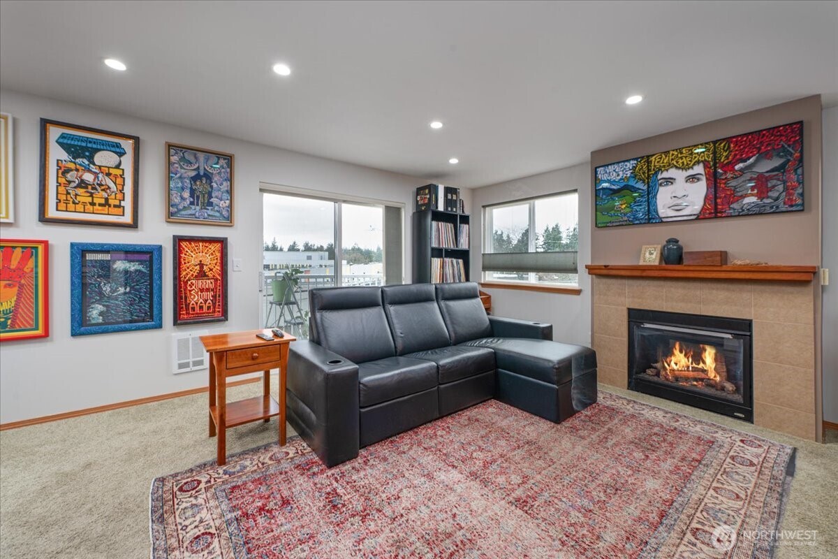 11532 15th Avenue NE #301, Seattle, WA 98125, photo 2 of 40
