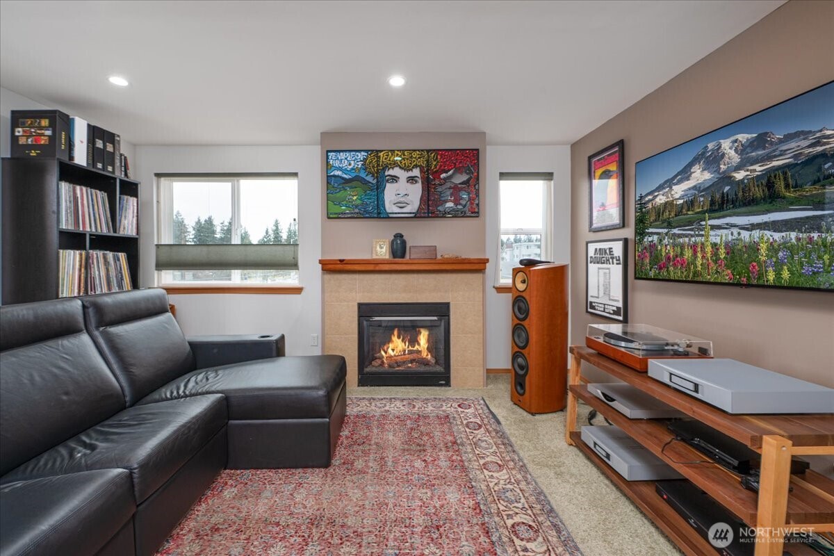 11532 15th Avenue NE #301, Seattle, WA 98125, photo 3 of 40