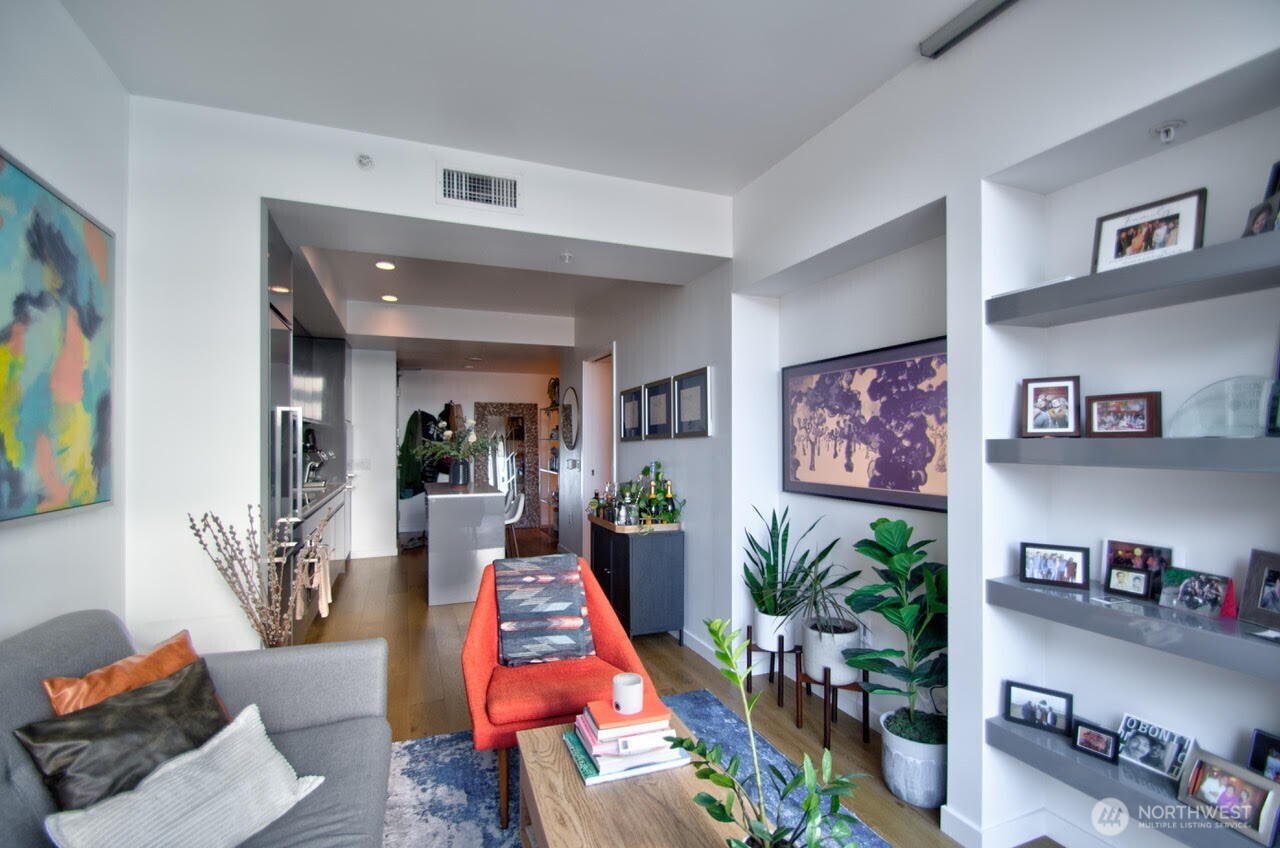 1808 Minor Avenue #1700, Seattle, WA 98101, photo 5 of 25