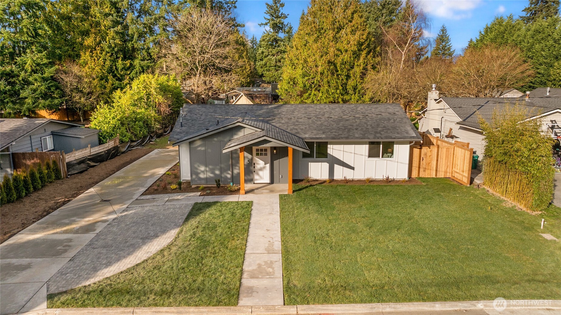 8708 NE 140th Street #A, Kirkland, WA 98034, photo 2 of 2