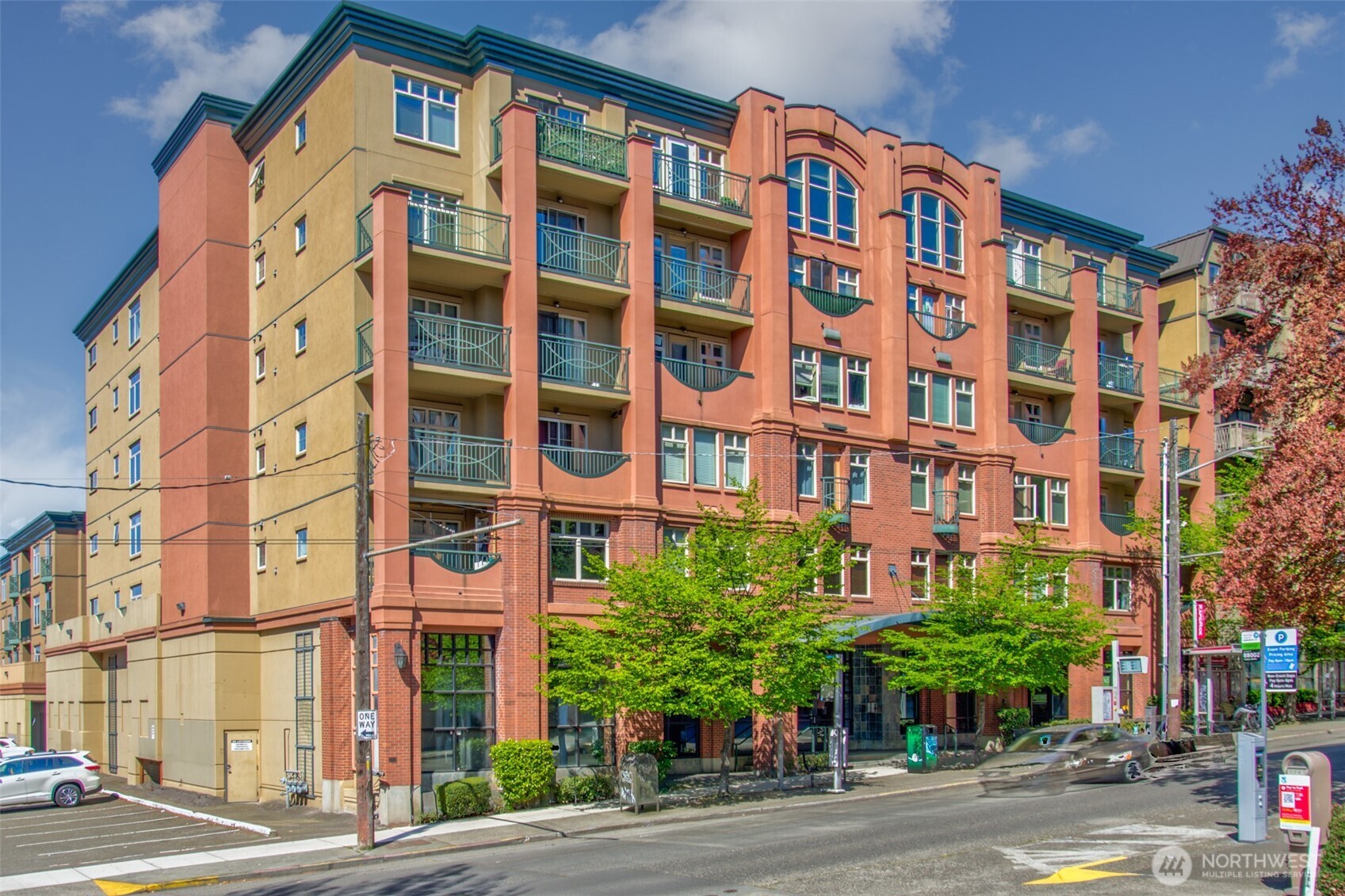 123 Queen Anne Avenue N #305