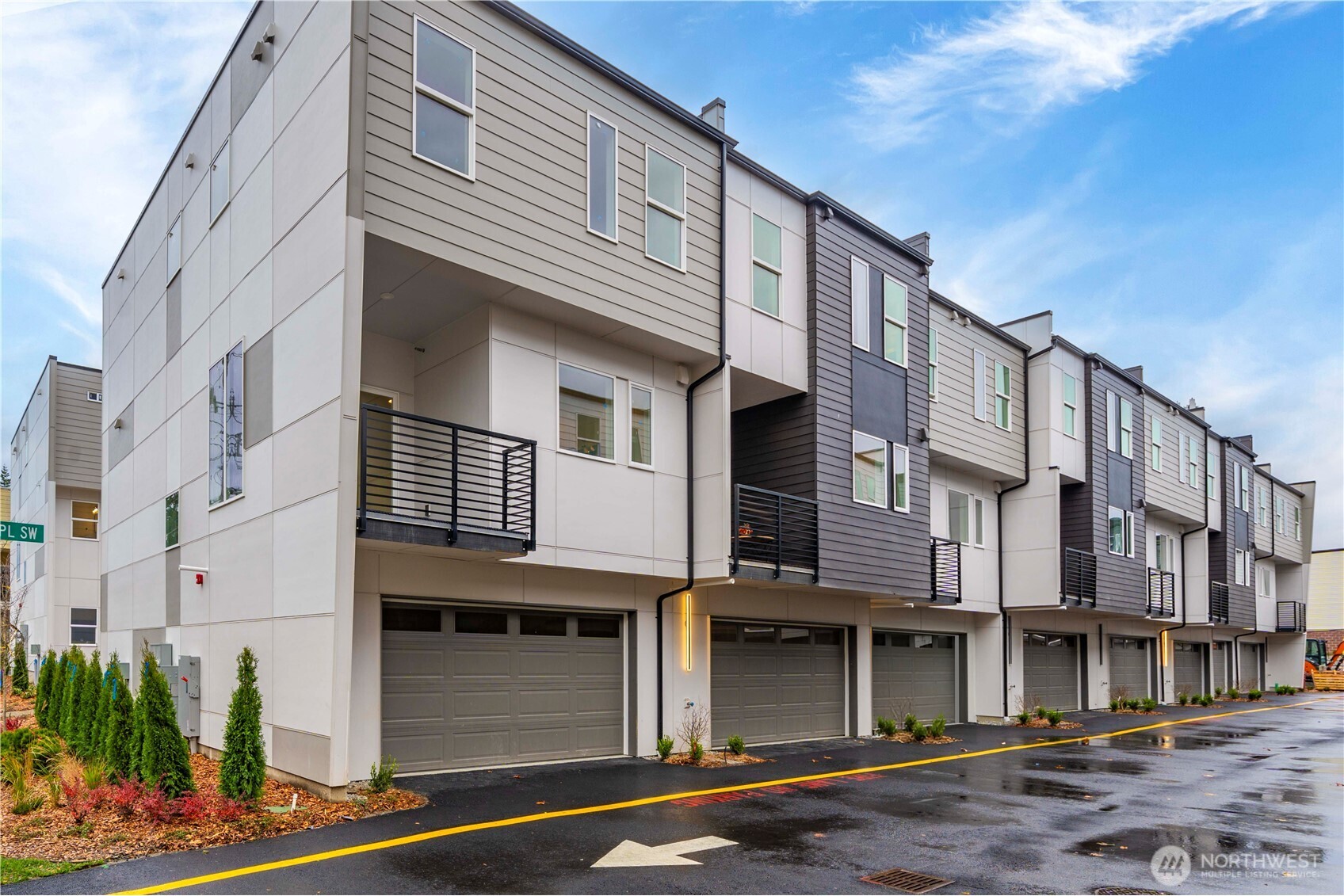 11543 17th Place SW