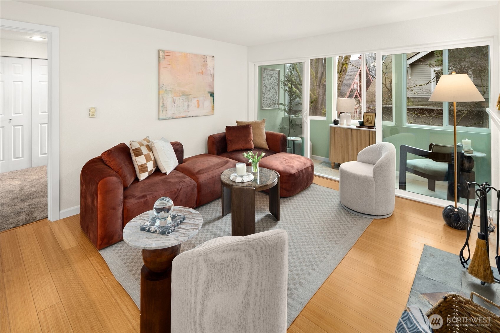 5901 Phinney Avenue N #206, Seattle, WA 98103, photo 3 of 22