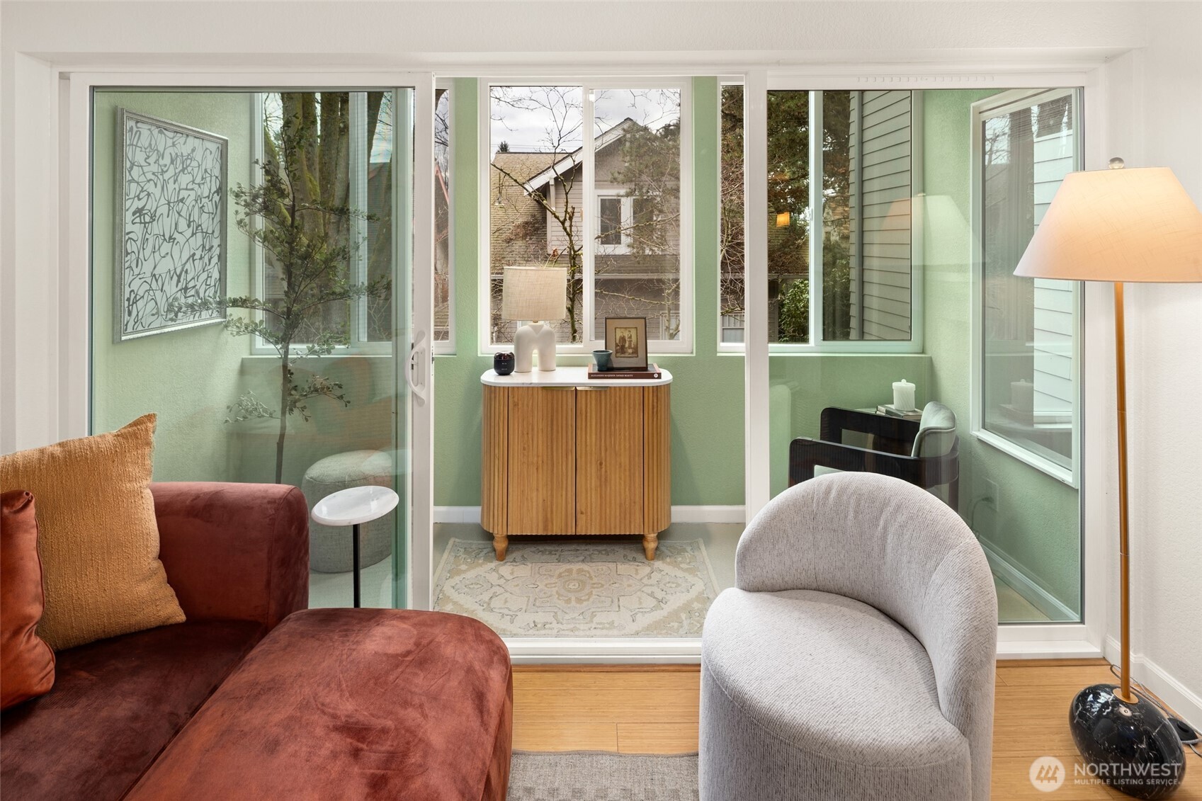 5901 Phinney Avenue N #206, Seattle, WA 98103, photo 4 of 22