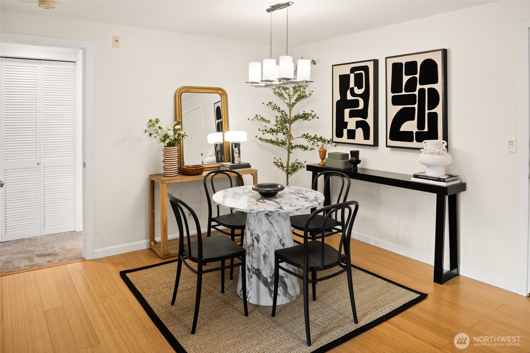 5901 Phinney Avenue N #206, Seattle, WA 98103, photo 5 of 22