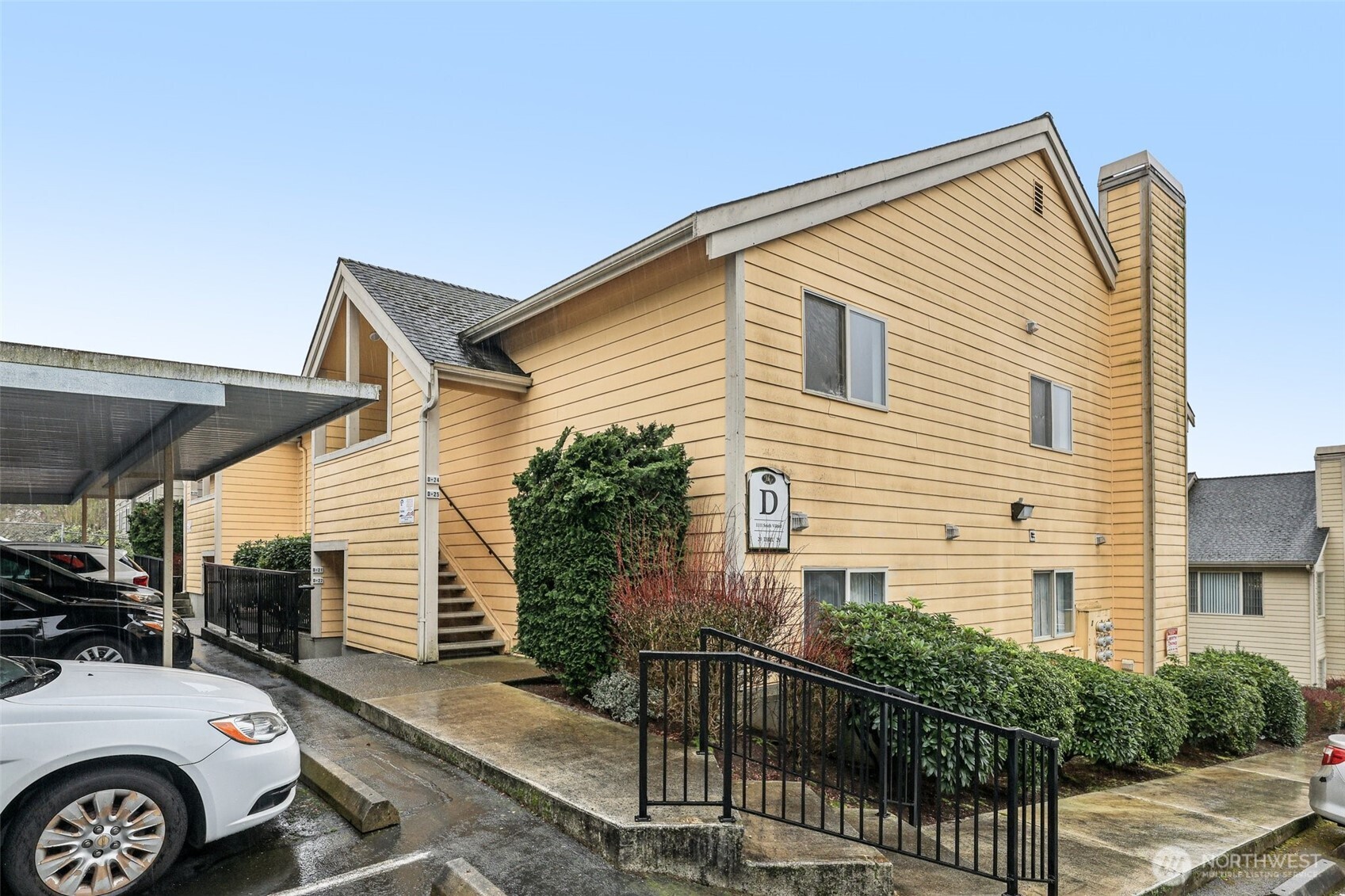 1111 S Villard Street #D25