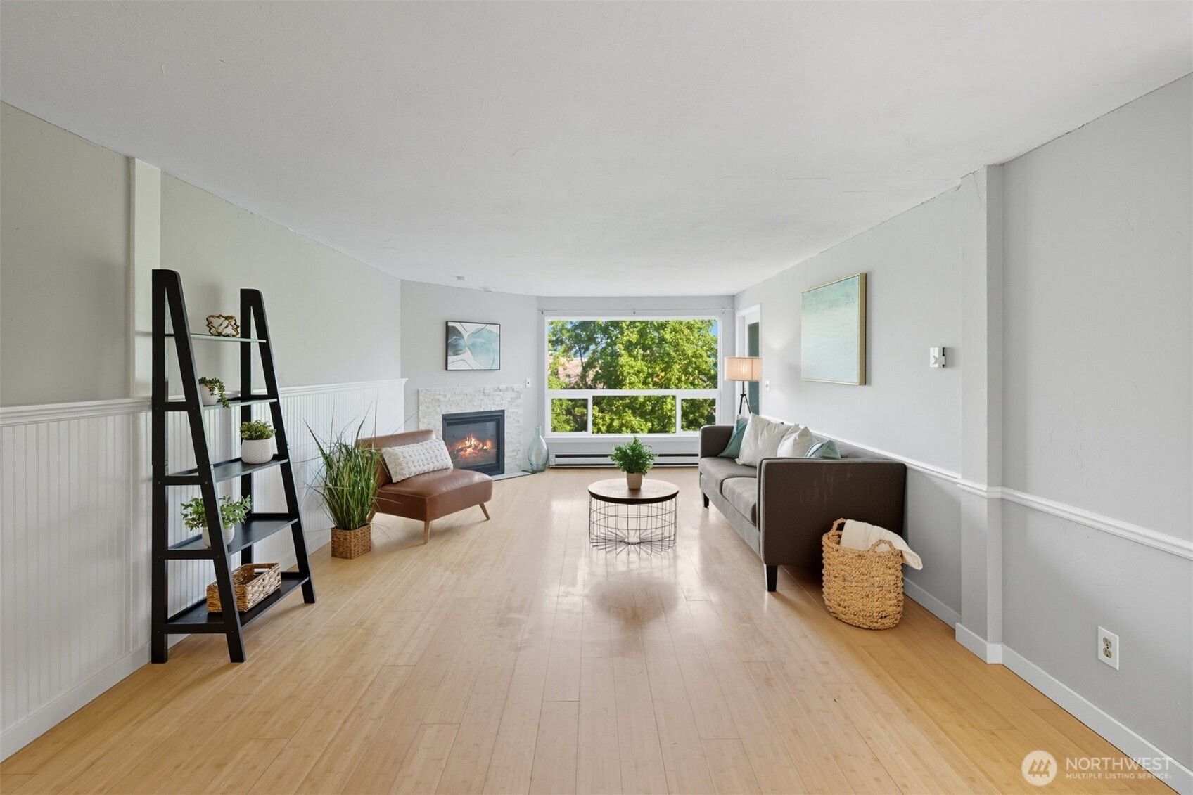 9416 1st Avenue NE #305, Seattle, WA 98115, photo 3 of 32