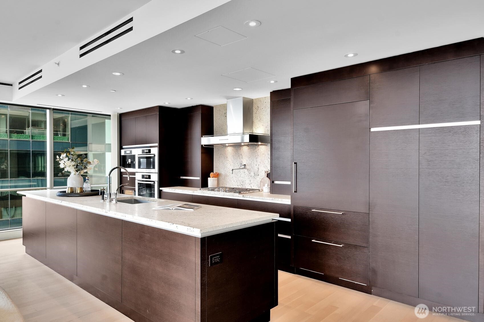 99 Union Street #1206, Seattle, WA 98101, photo 5 of 40