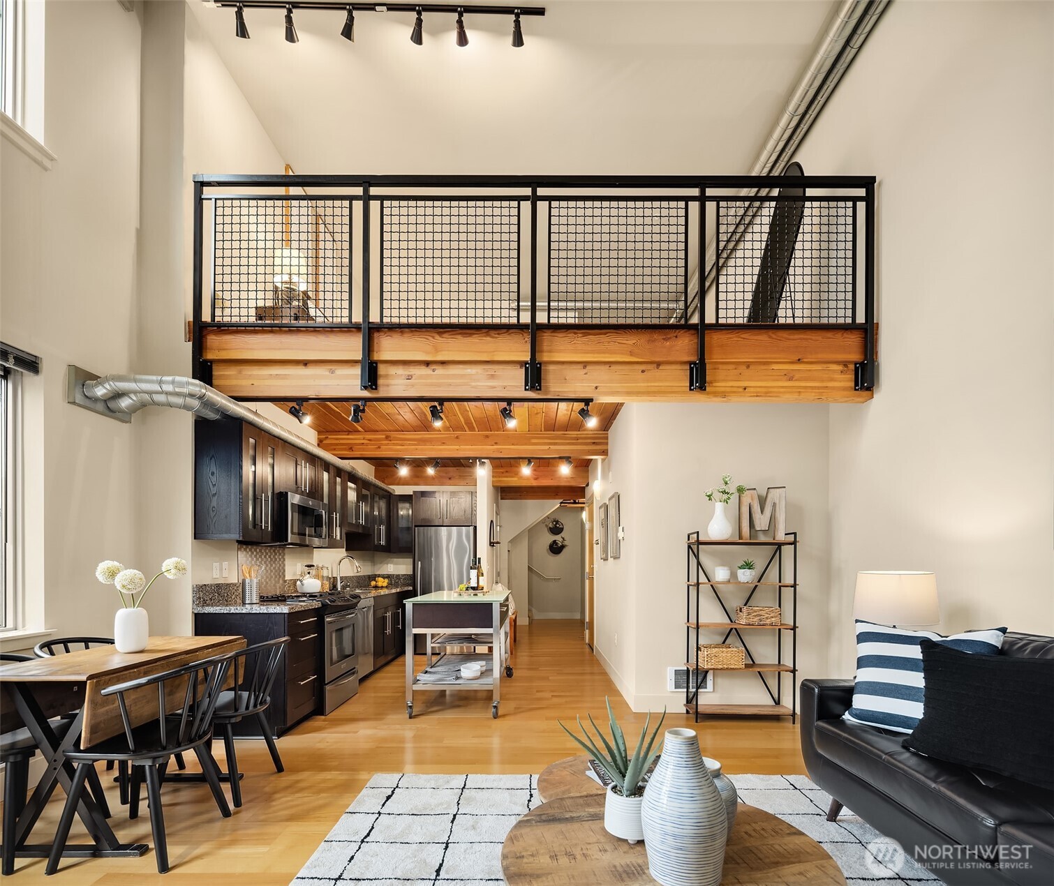 530 Broadway E #236, Seattle, WA 98102, photo 2 of 31