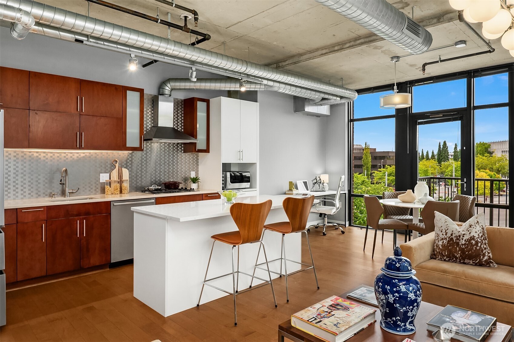 2720 3rd Avenue #405, Seattle, WA 98121, photo 5 of 37